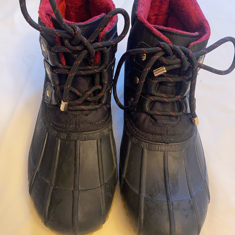 Tommy Hilfiger Black and Red Women's Shoes